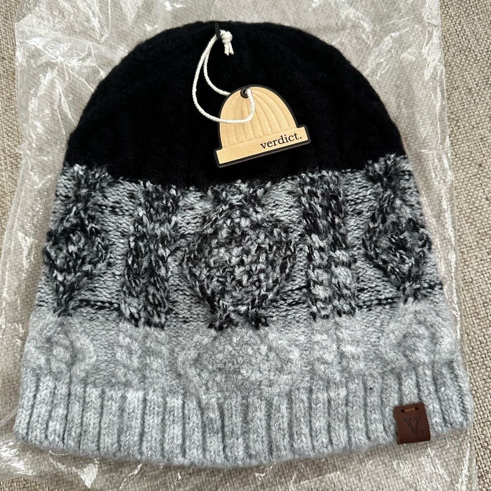 NWT VERDICT Never Just Black Or White Beanie